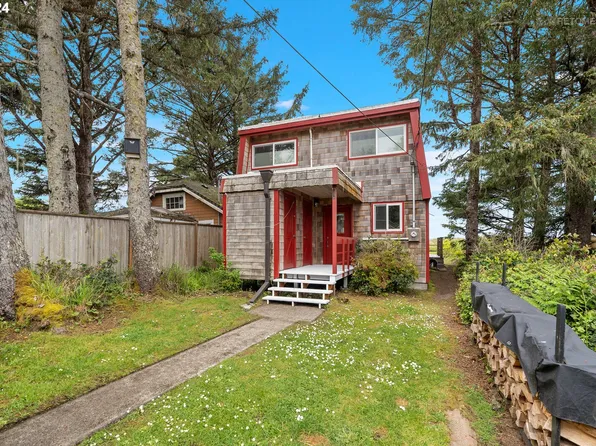 19040 Alder St, Rockaway Beach, OR 97136
