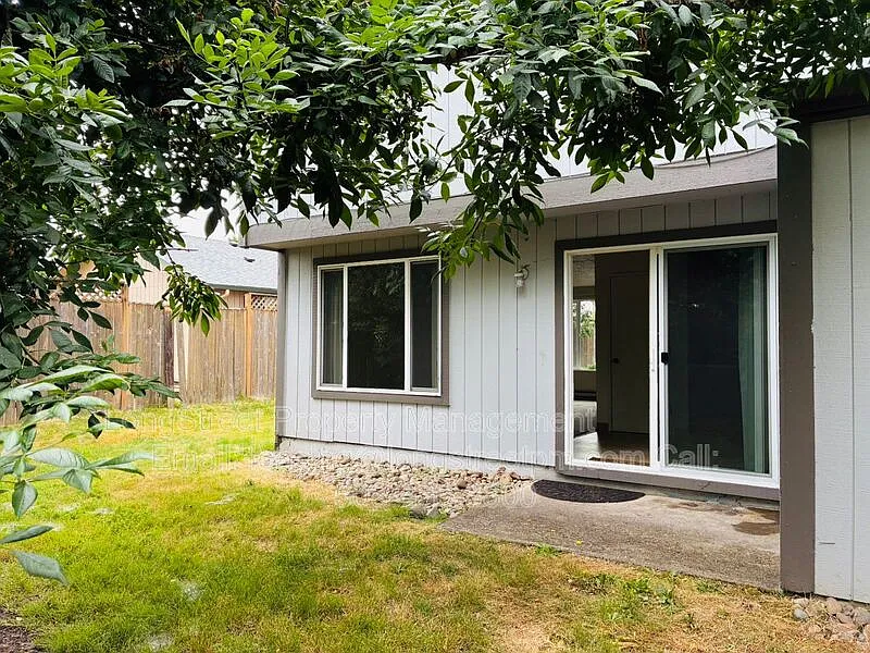 4 bed, 1.5 bath, 1224 sqft, $2,495 — Photo 4