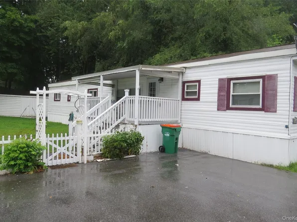 723 Beekman Road #74, Hopewell Junction, NY 12533