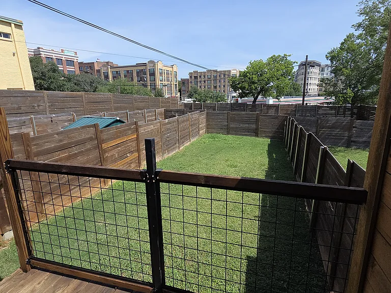 127 W 8th St #25 — Photo 13