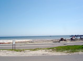 301 E Scenic Dr, Pass Christian, MS 39571