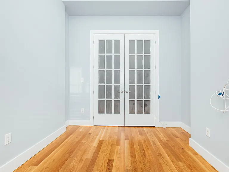 312 Bedford Ave #2 — Photo 10