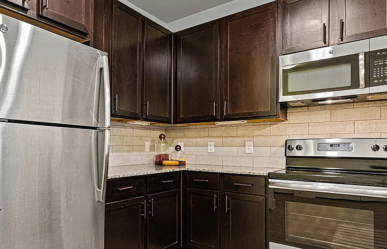 Hickory Creek Ranch Apartments — Photo 25