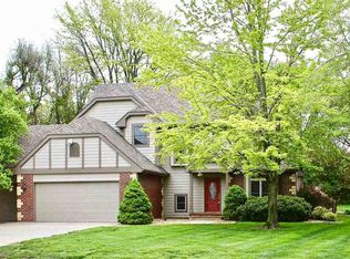3302 Thunderbird Dr, Hutchinson, KS 67502