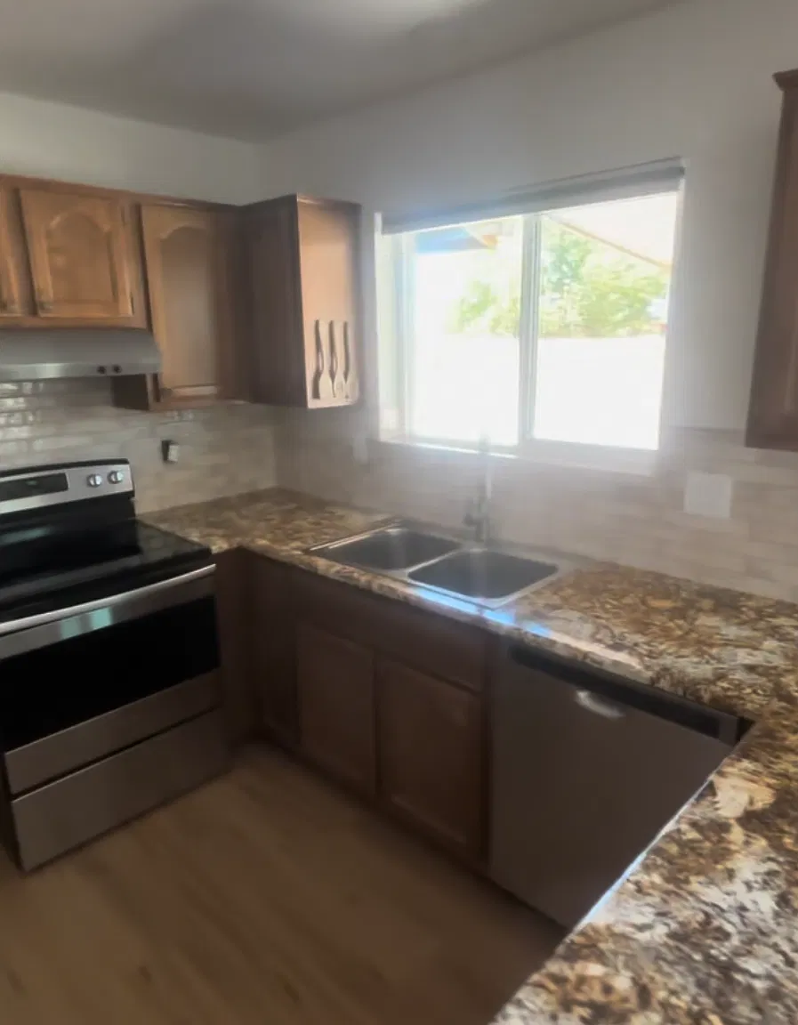 3 bed, 1200 sqft, $2,700 — Photo 1