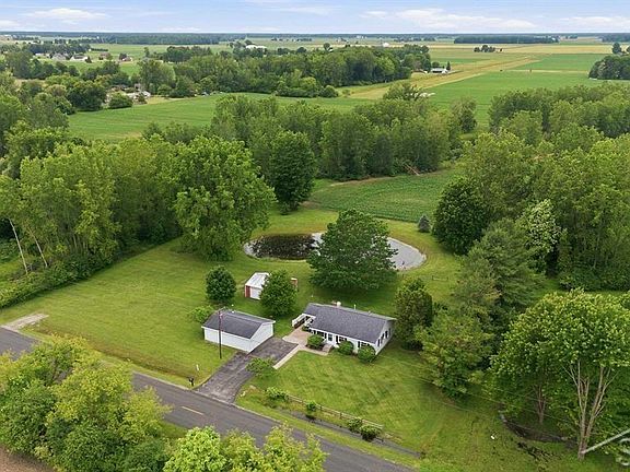 3rd image of 2138 S Smiths Crossing Rd