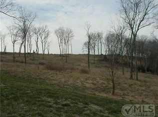 600 Palmer Dr, Columbia, TN 38401