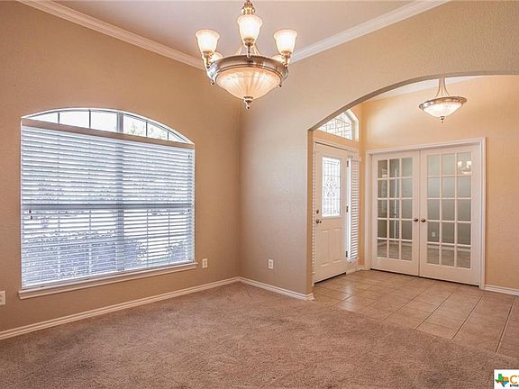 4th image of 400 Wrought Iron Dr