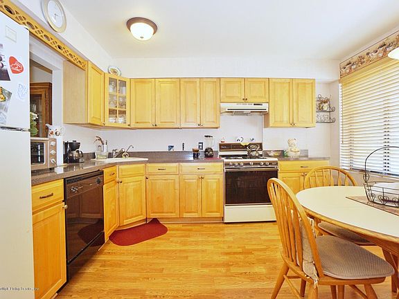 5th image of 304 Grasmere Dr
