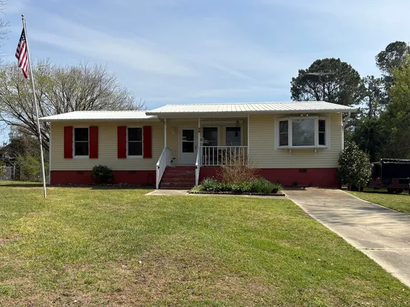 32 Arrowhead Drive, Hubert, NC 28539