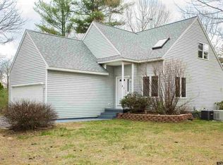 13 Stevens Ct, Saratoga Springs, NY 12866