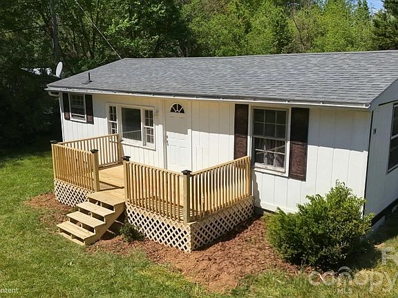 5th image of 14 Winter Woods Dr