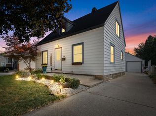 1138 S 110th St, West Allis, WI 53214