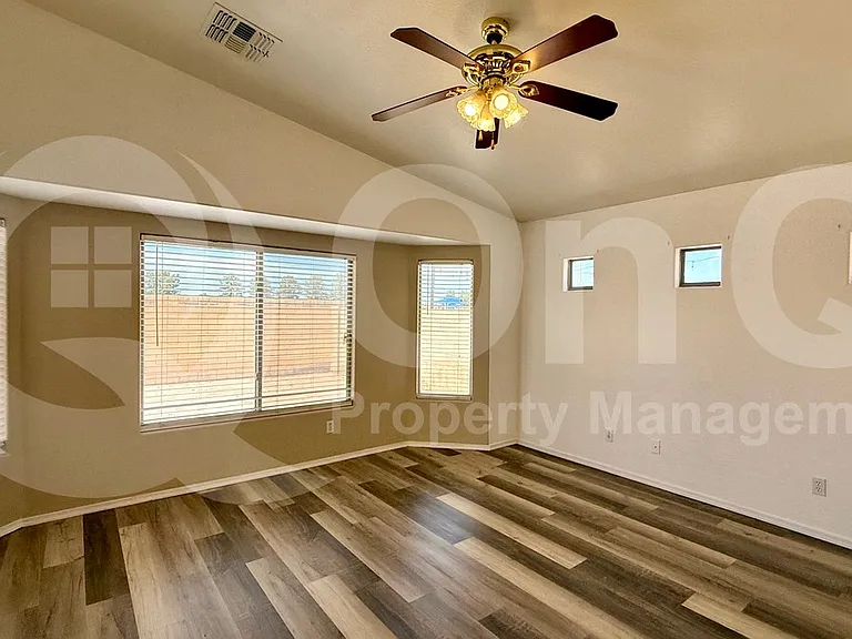 11738 W Flanagan St — Photo 9