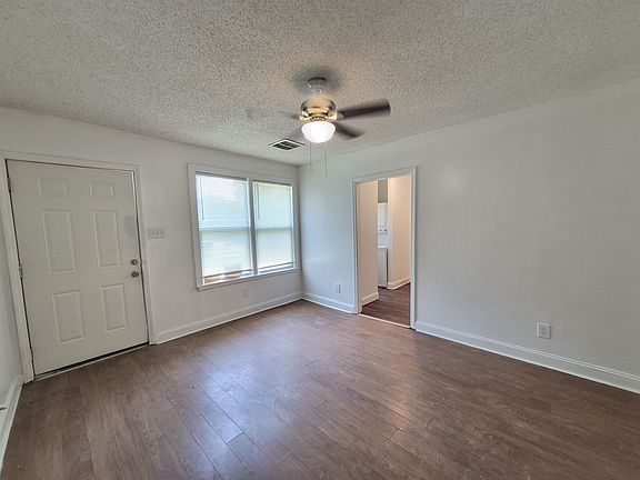 5th image of 1074 Palmetto Ave #1074