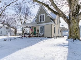 315 W Pine St, Topeka, IN 46571
