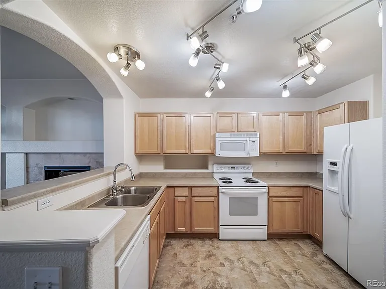 1540 S Florence Way #513 — Photo 11
