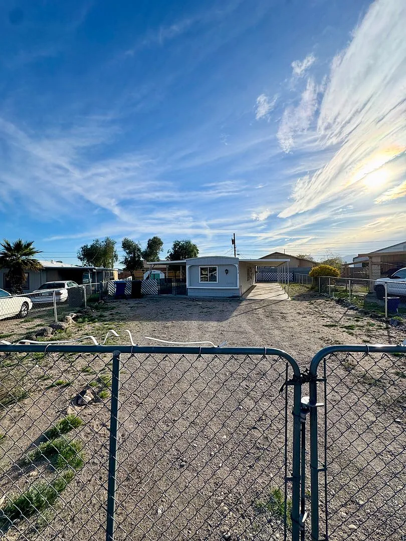 Building Photo - 2271 Riverview Ct
