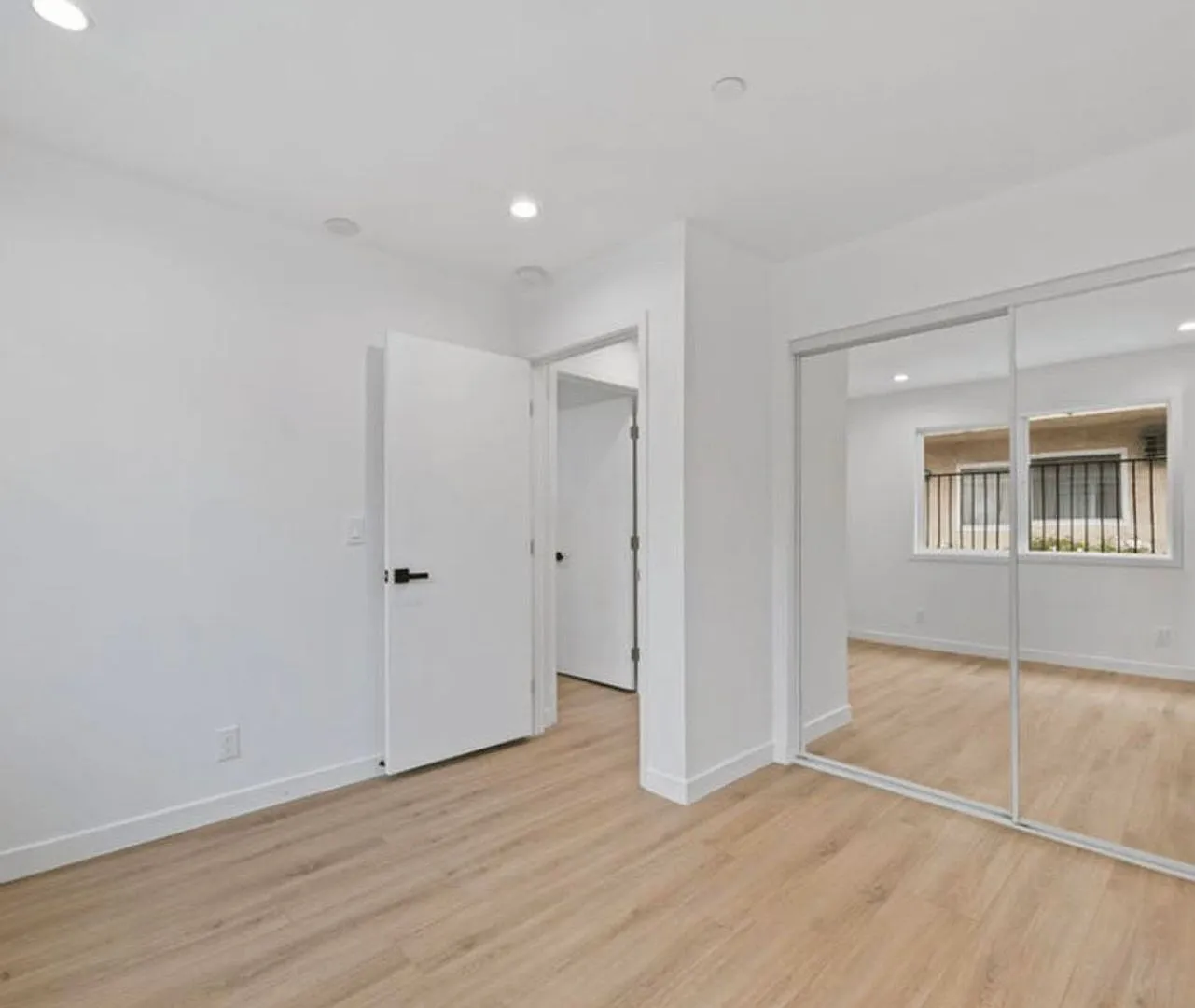 10914 Columbus LLC — Photo 3