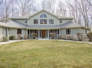 8604 Lavelle Rd, Athens, OH 45701