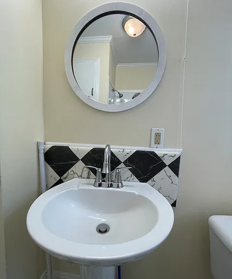 313 W Main St — Photo 18