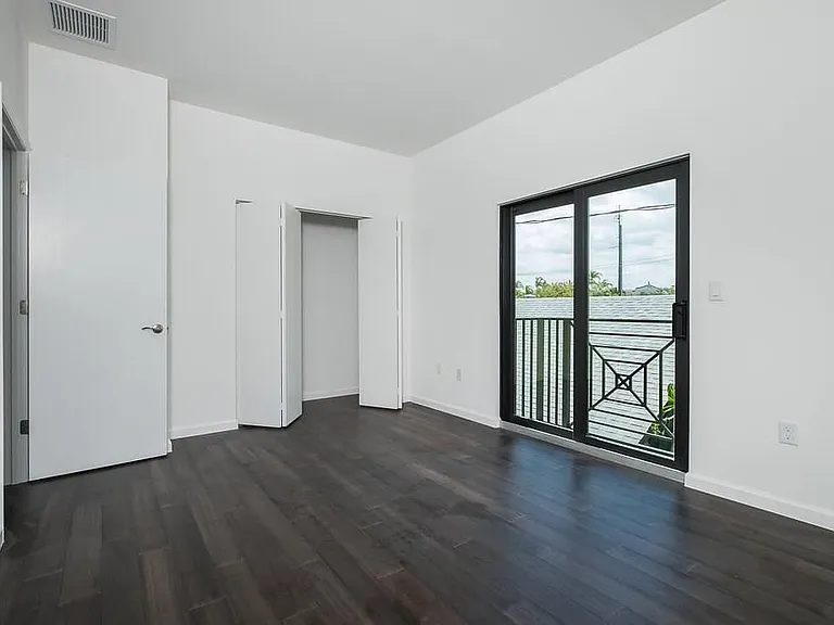 1036 NE 33rd St #1036 — Photo 16