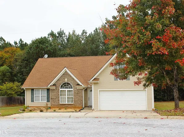 389 River Landing Dr, Monroe, GA 30656