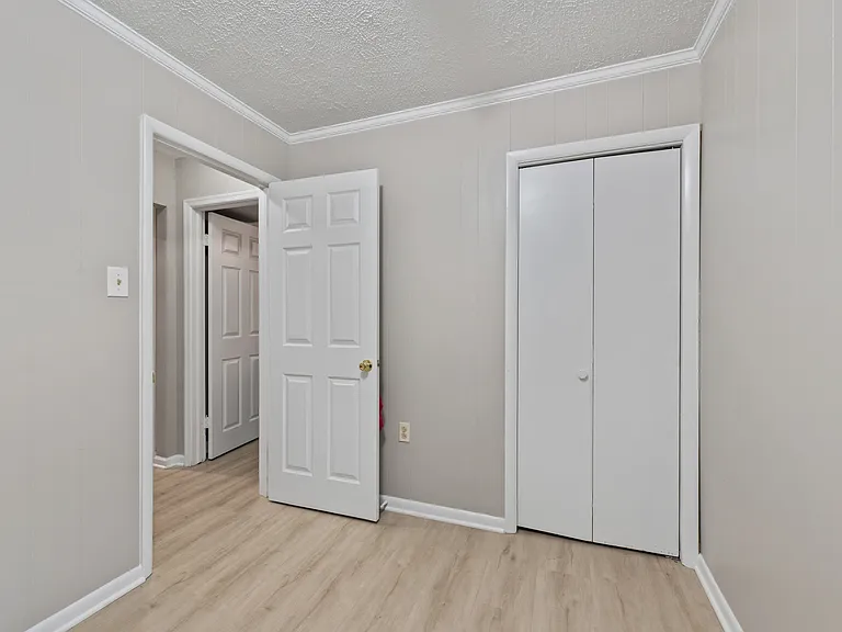 3361 Glebe Dr — Photo 11