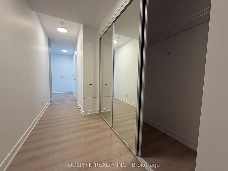 100 Queen St E #2903 — Photo 2