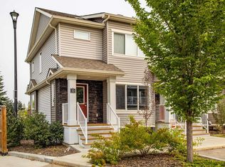 2121 Haddow Dr #32, Edmonton, AB T6R0W6