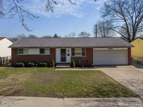 41948 Betley Dr, Sterling Heights, MI 48313
