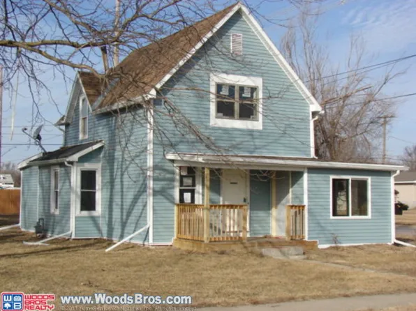 400 S Cedar Ave, Hastings, NE 68901