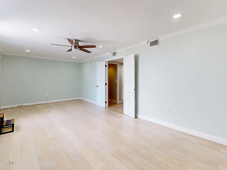 2100 Ocean Dr #Penthouse 2 — Photo 19