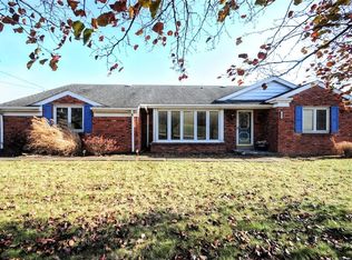 1036 Rostraver Rd, Belle Vernon, PA 15012