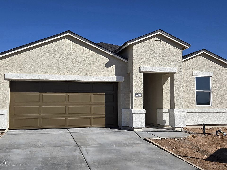 1st image of 5794 E Smeaton Place