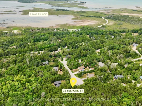 32 Telford St, South Bruce Peninsula, ON N0H 2T0