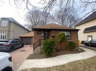 36 Noranda Dr #4, Toronto, ON M6M 2X9