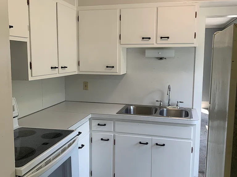 131 Caledonia St #2 — Photo 5