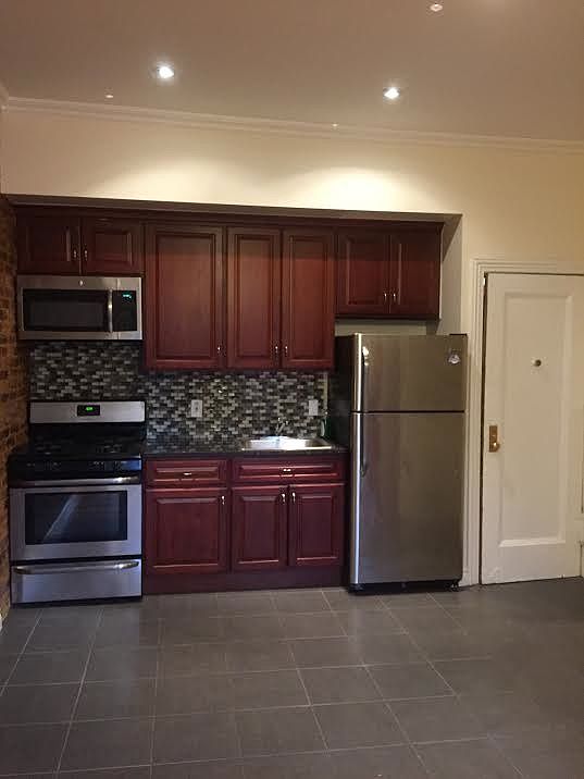 1st image of 318 7th Ave APT 2