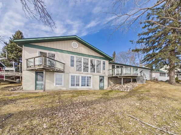 27785 N Shore Dr, Starbuck, MN 56381