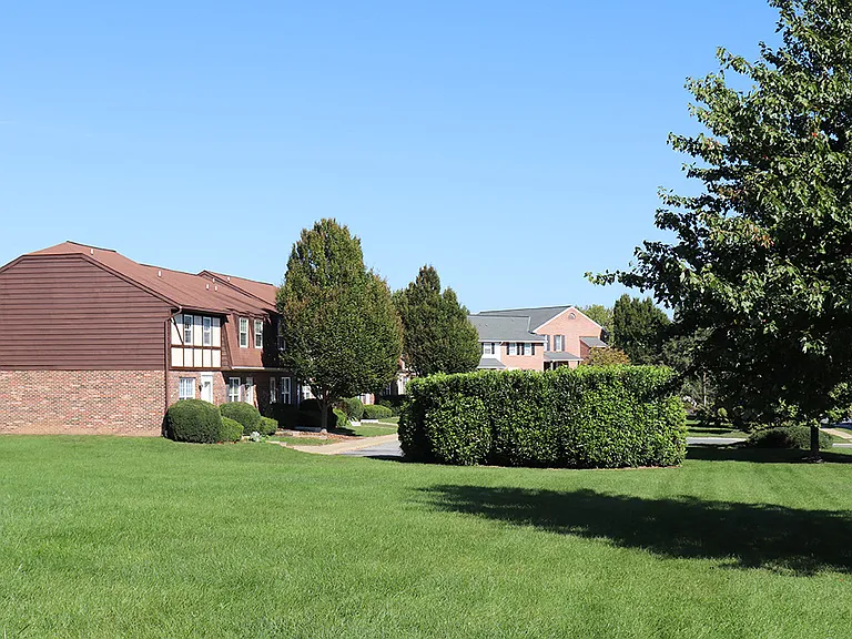 Belair Townhomes — Photo 7