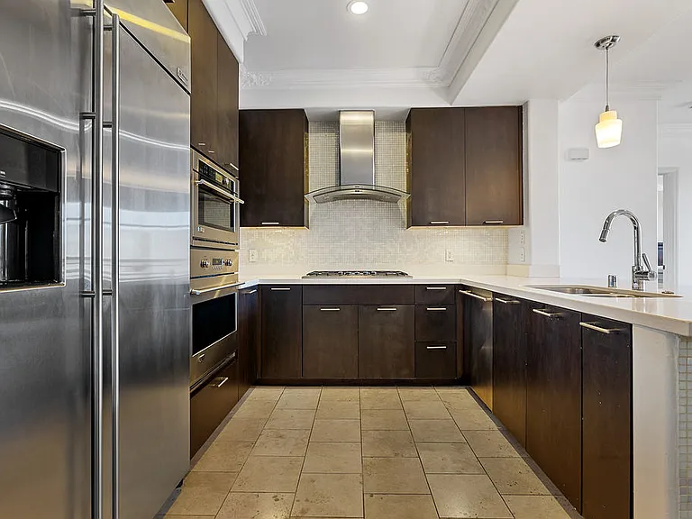 358 Caruso Ave — Photo 7