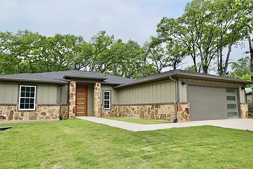 851 Welch Ln Photo 1