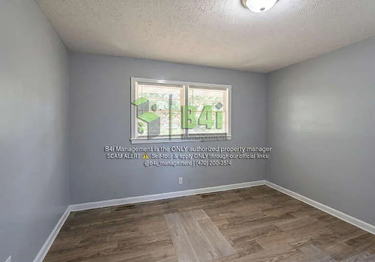 5421 Susan Ln — Photo 7