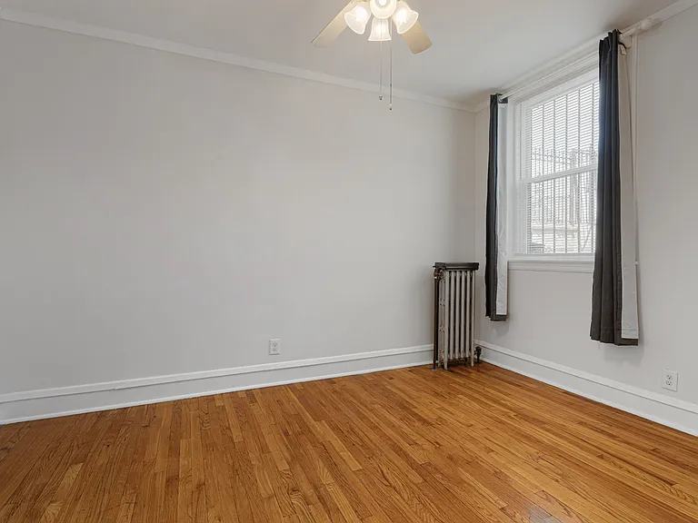 2342 N Spaulding Ave #207 — Photo 10