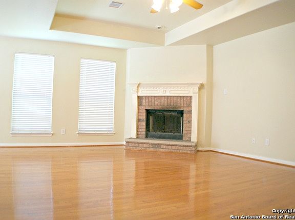 2nd image of 4107 Griffin Oaks