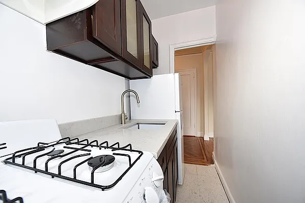 Rented by Corcoran | media 15