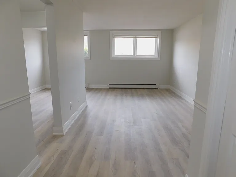 220 Kemp Cres — Photo 7