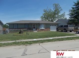 640 Elm St, Springfield, NE 68059