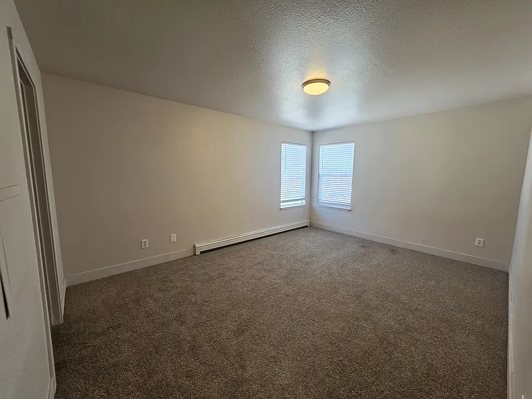 2978 Emerald Cir — Photo 4